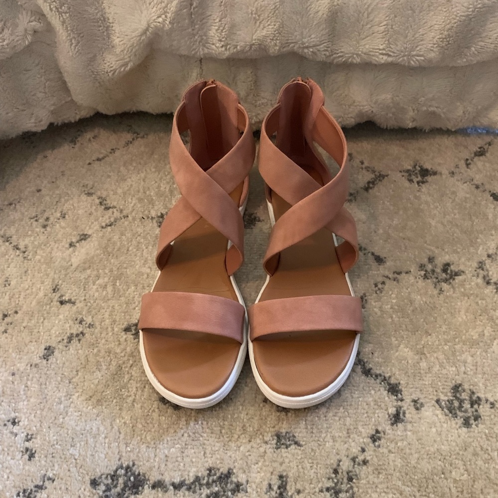 Pink strapped sandals